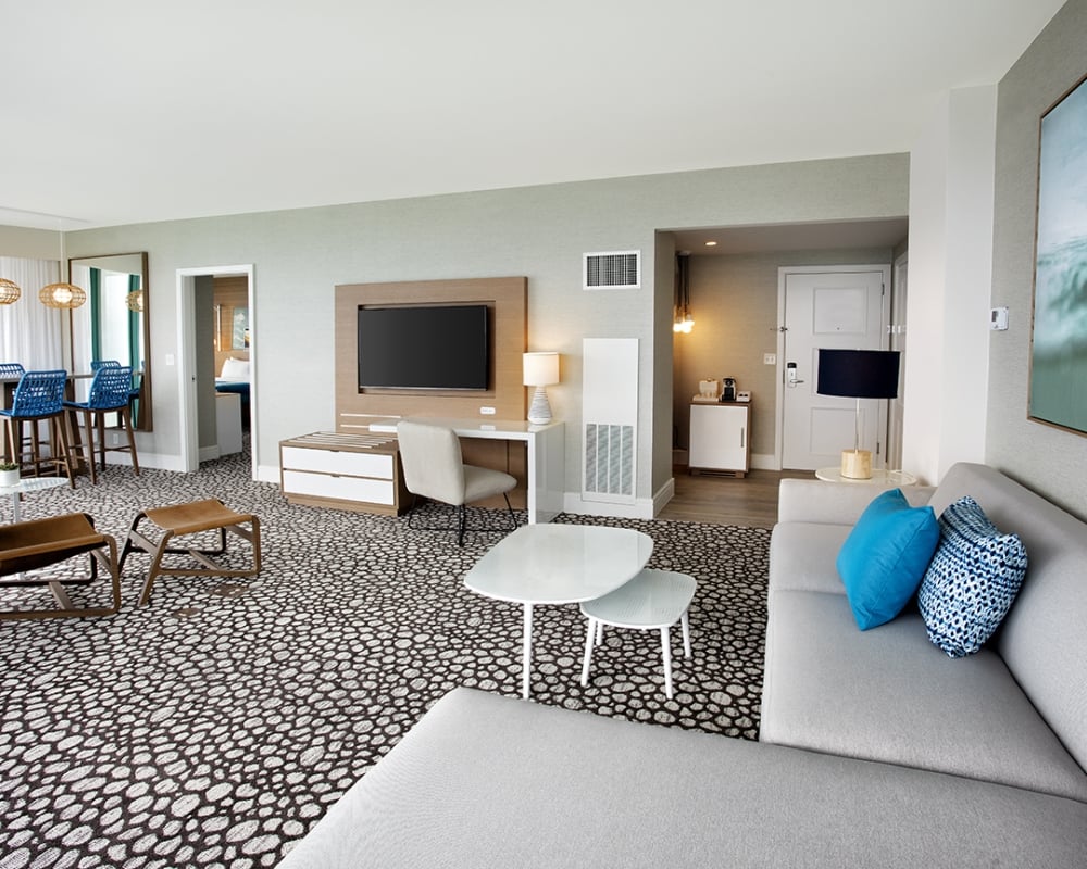 Corner Suite Room