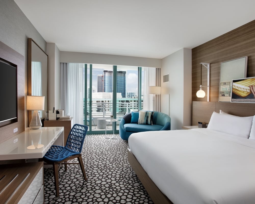 King Bed Partial Ocean View Balcony Guestroom