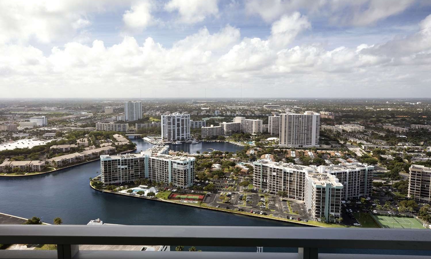 Intracoastal Balcony View of the city