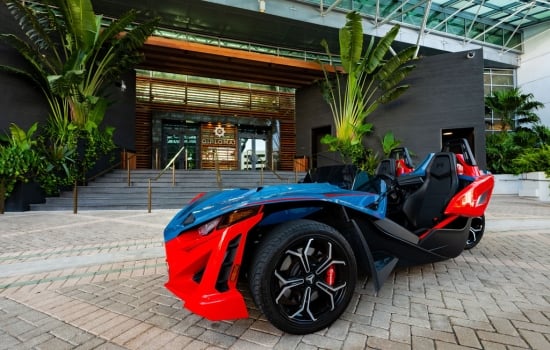Cruie Hollywood Beach with a Slingshot Rental